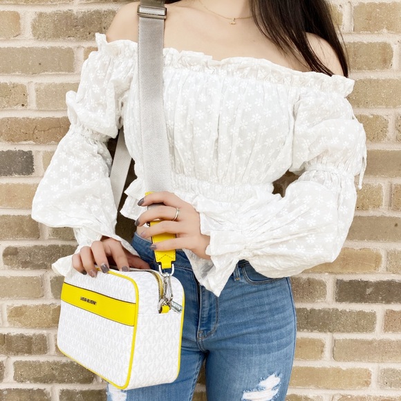 Gaby’sBags👜💕-Michael Kors Messenger Bag White MK - Picture 2 of 3